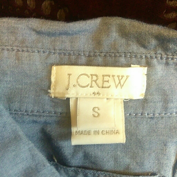 Sold.💋 J CREW CHAMBRAY POCKET TUNIC - Picture 3 of 5